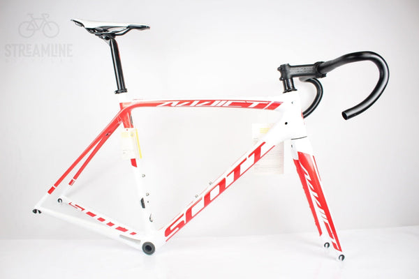 NOS New Scott Addict - Carbon Road Bike Frame - Grade: Excellent Bike Pre-Owned 