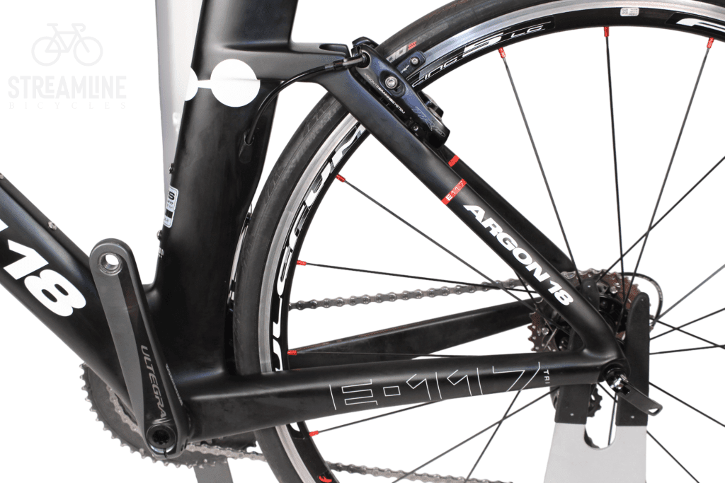 Argon 18 E117 - Carbon Aero Time Trial Triathlon Bike - Grade: Excelle