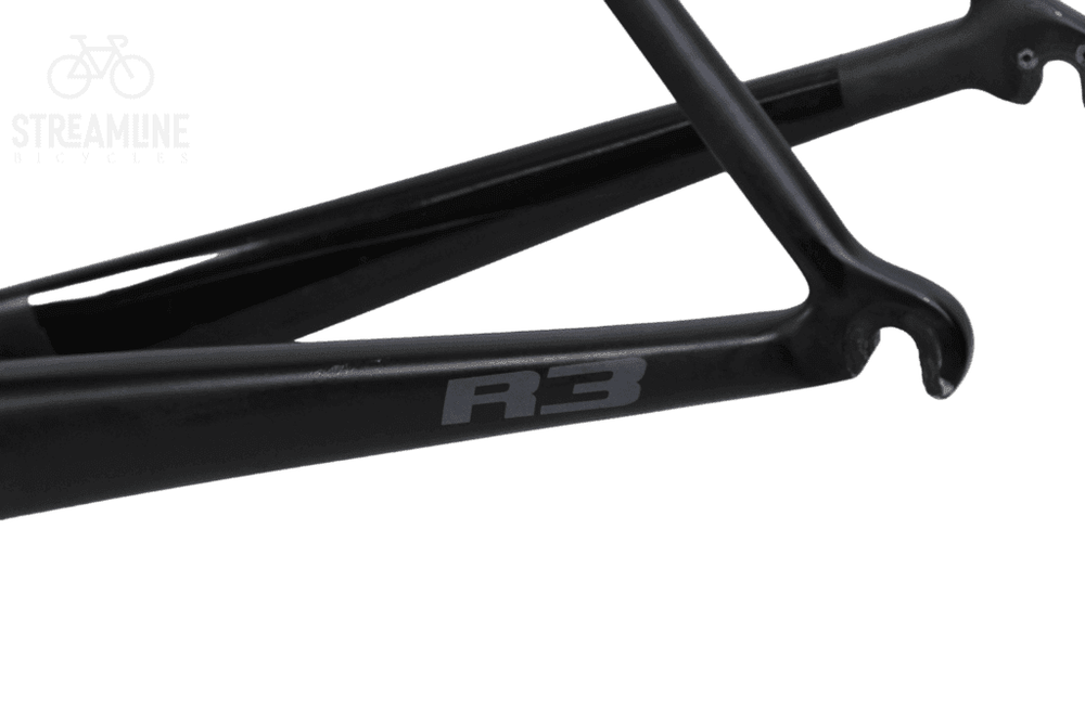 Cervelo R3 - Carbon Road Bike Frameset - Grade: Excellent Cervelo R3 - Carbon Road Bike Frameset - Grade: Excellent