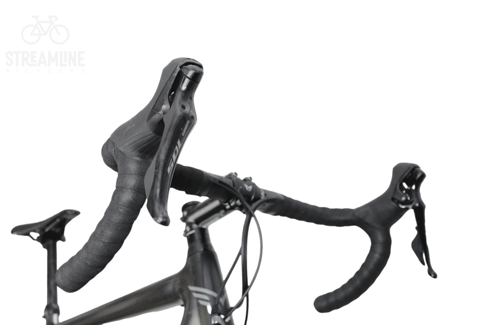 Felt f4 carbon road bike hotsell