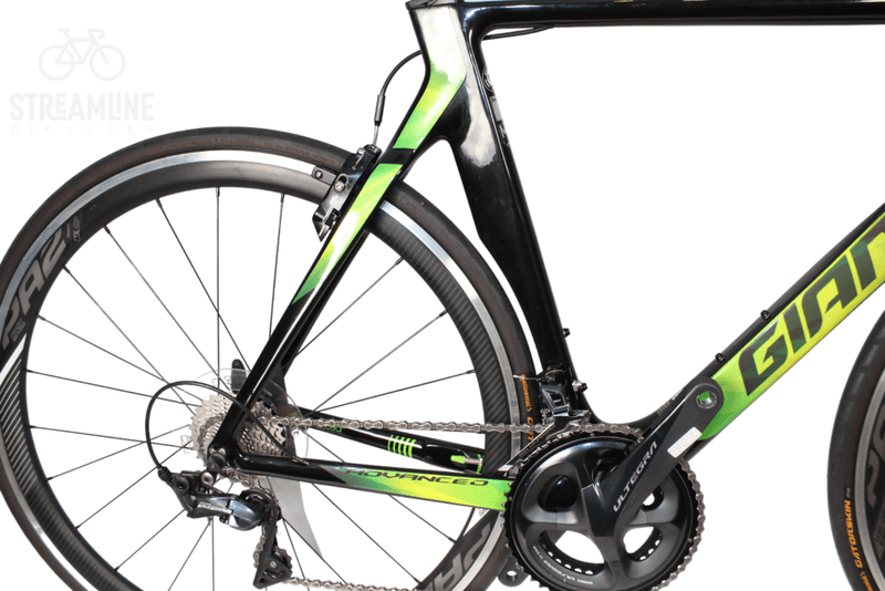 Giant Propel Advanced 1 Carbon Aero Road Bike Grade Excellent