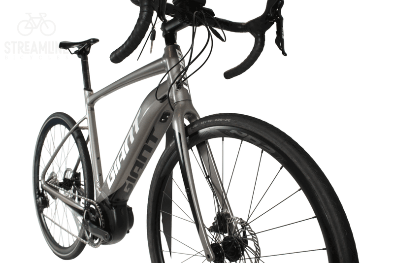 Giant road e pro 2 sales